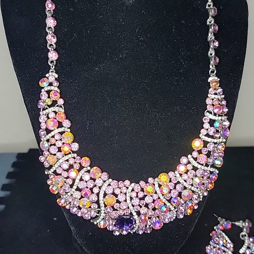Purple Rhinestone Necklace - Picture 3 of 5
